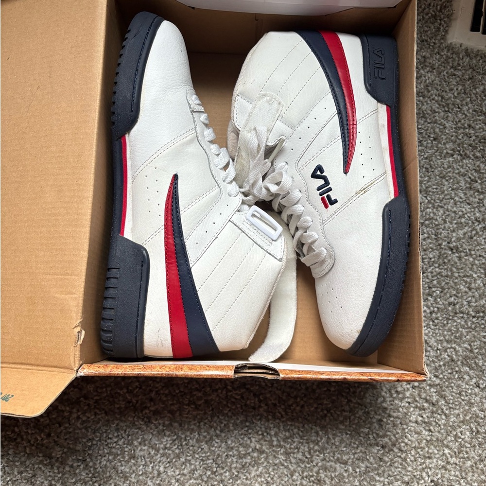 Fila Men's White and Black Sneakers